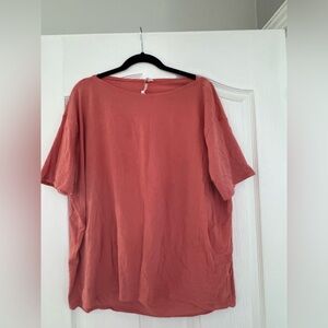 Lululemon back in action short sleeve tee sz 12